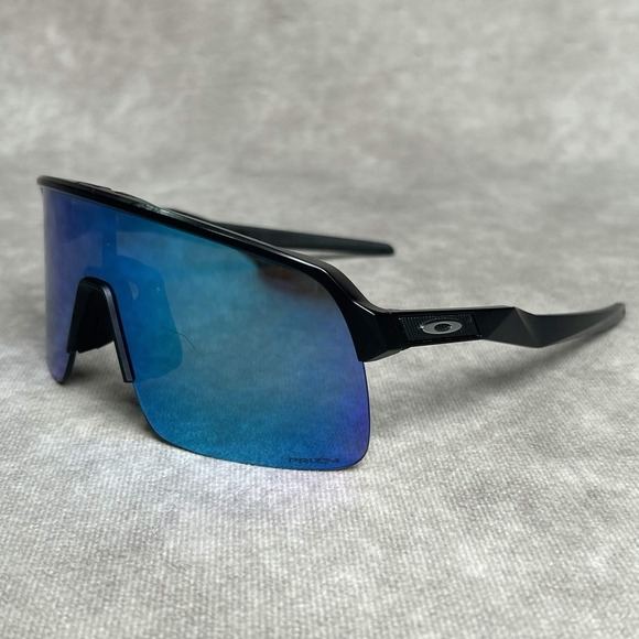 Oakley OO9463-1539 138 Sutro Low Bridge Fit Rectangular Sunglasses **flaws
